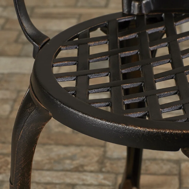  Chestnut Street Round 2 - Person Outdoor Dining Set