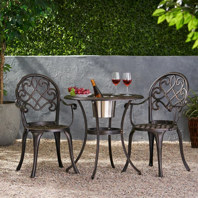  Chestnut Street Round 2 - Person Outdoor Dining Set